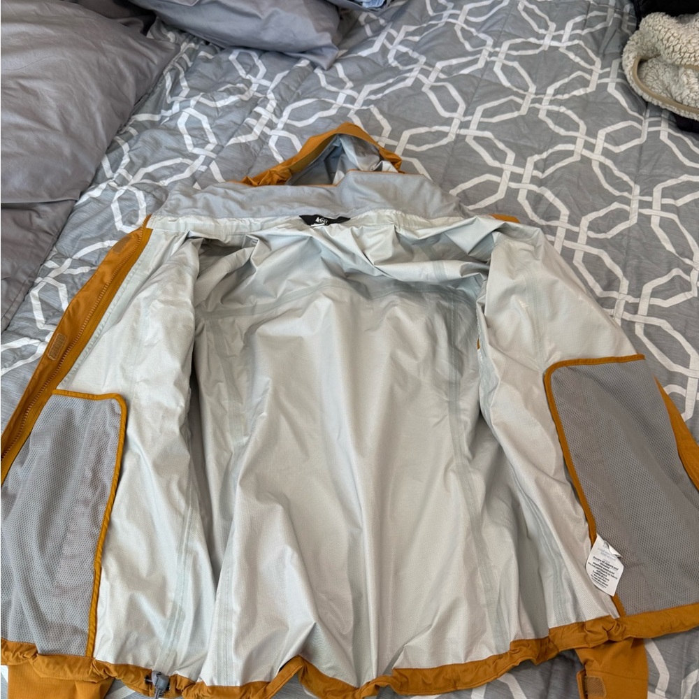 REI Rainer Rain Jacket - Picture 6 of 7